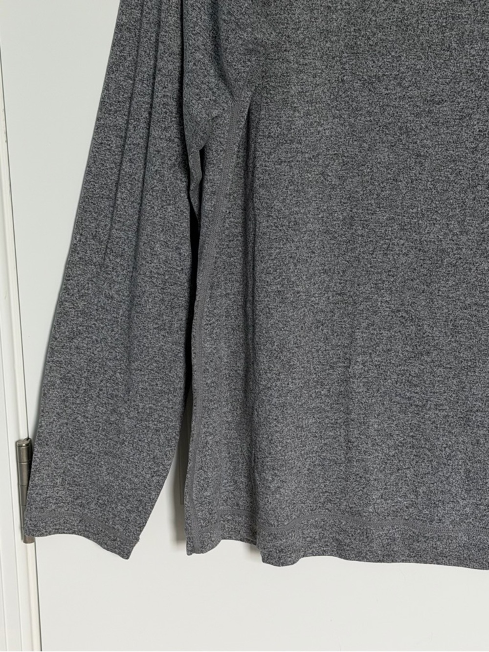 RHONE Men's Heather Gray Reign Long Sleeve Performance T-Shirt XL 54704 - Picture 4 of 13